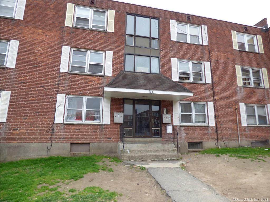 940 Wethersfield Avenue - Photo 1