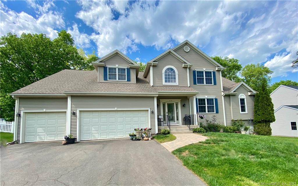 379 Briarwood Drive - Photo 1