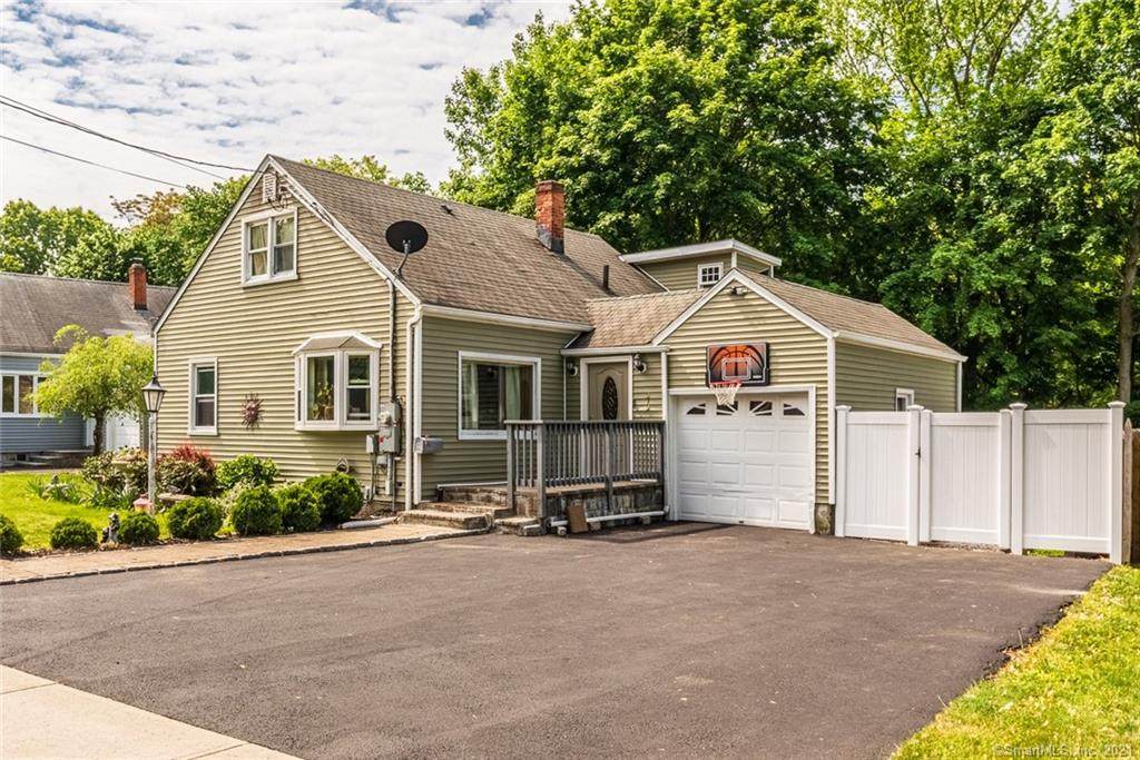 272 Pasadena Place - Photo 1