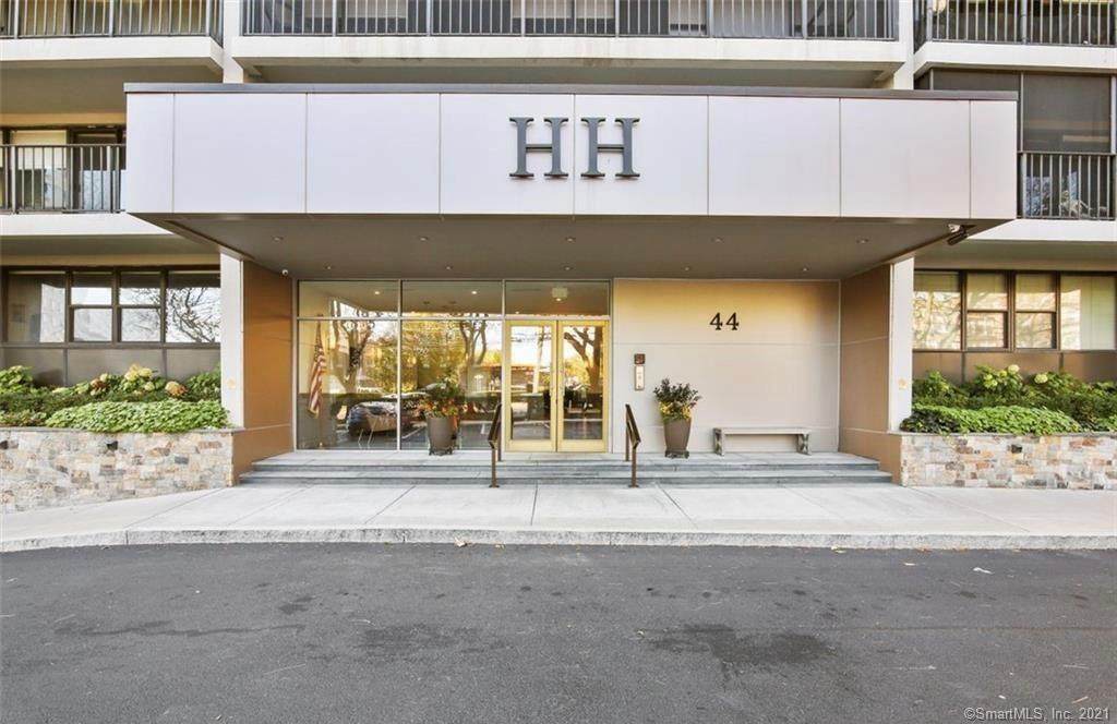 44 Strawberry Hill Avenue - Photo 1