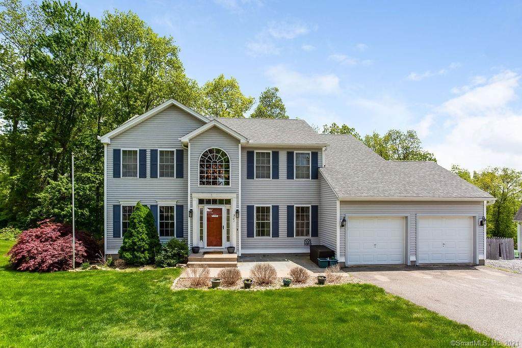 301 Kimberly Lane - Photo 1