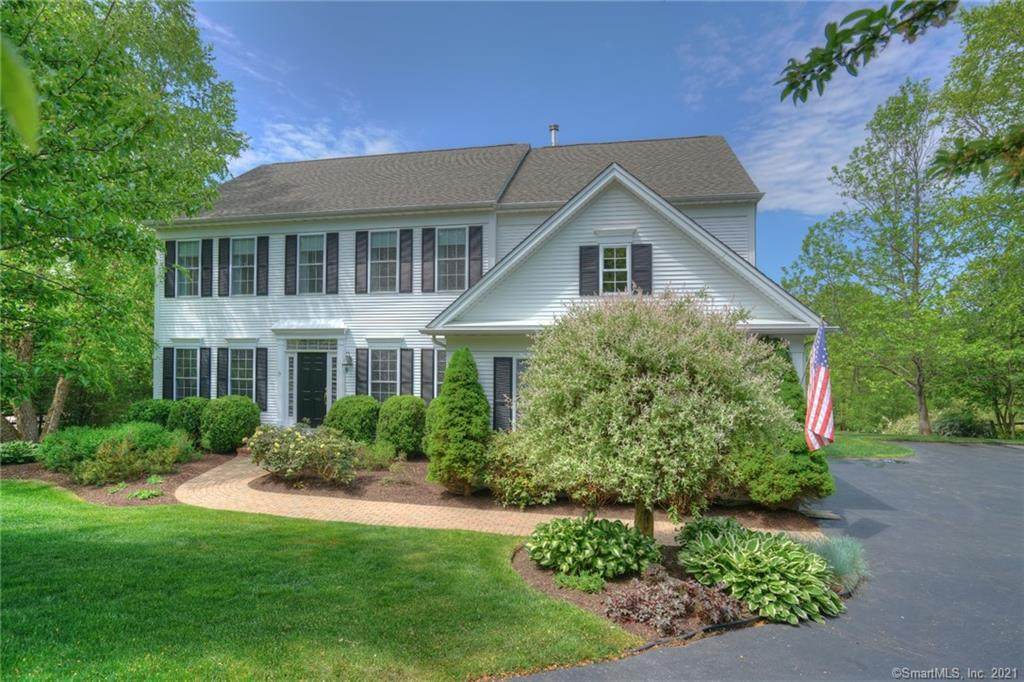 77 Crosswinds Drive - Photo 1