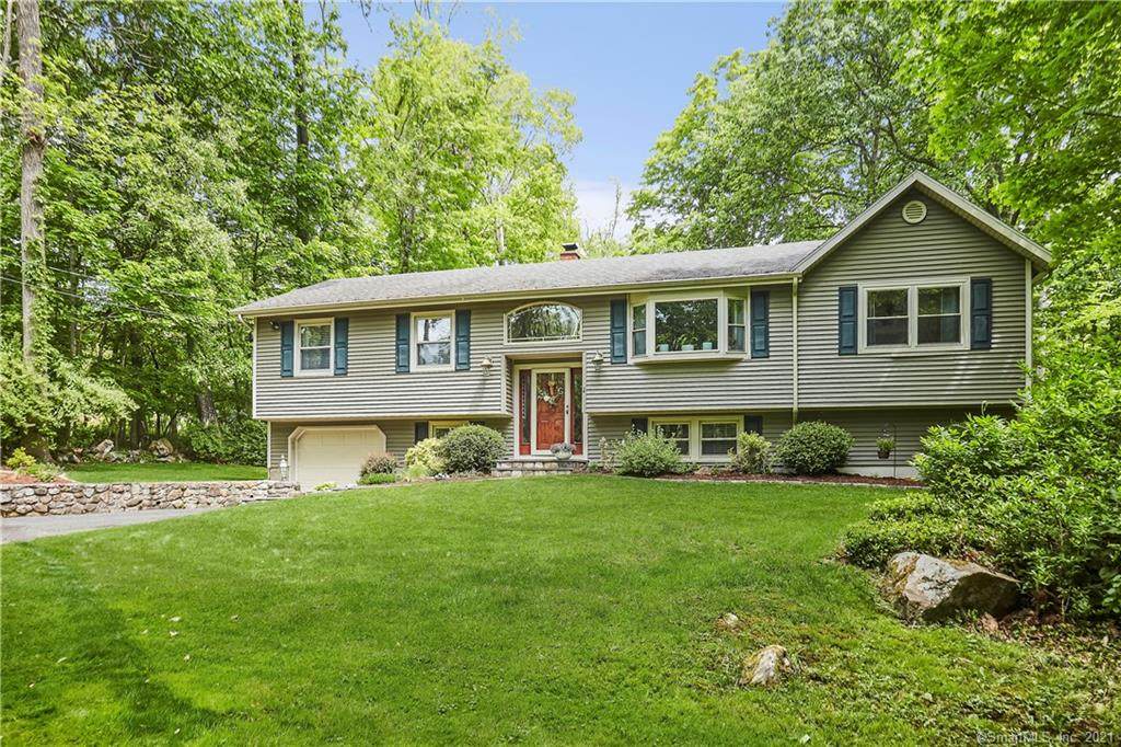 2 Perri Hill Drive - Photo 1