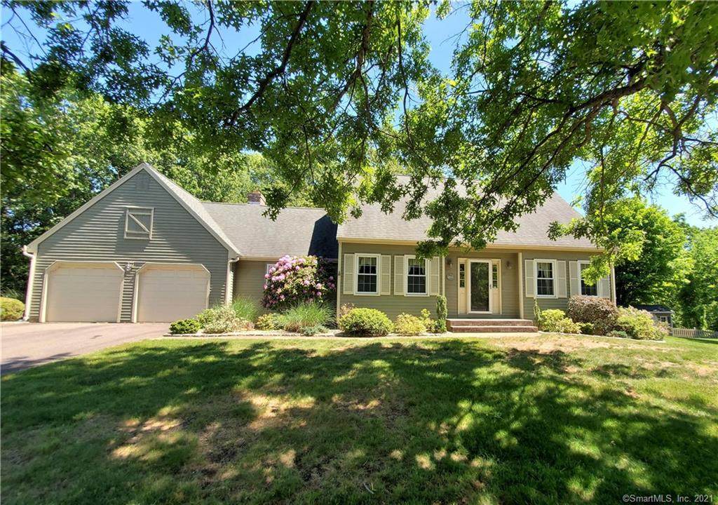 70 Beth Ann Circle - Photo 1