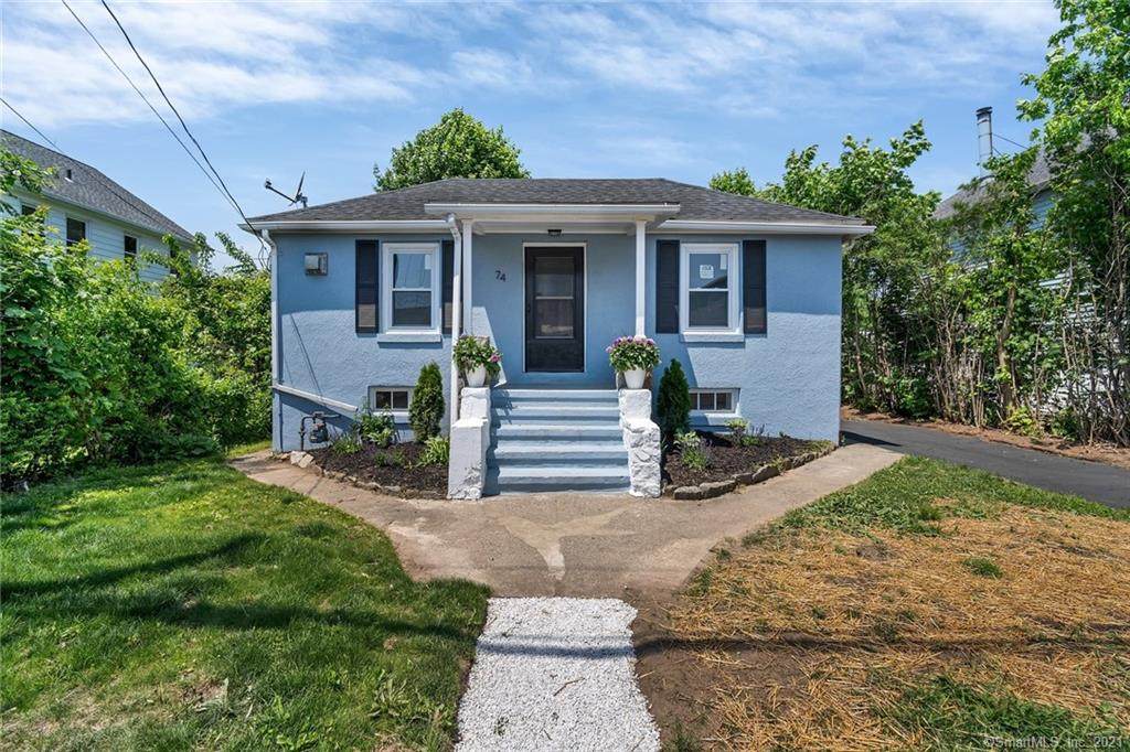 74 Bennett Avenue - Photo 1