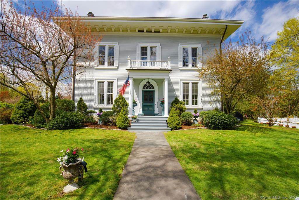 432 Old Post Road - Photo 1