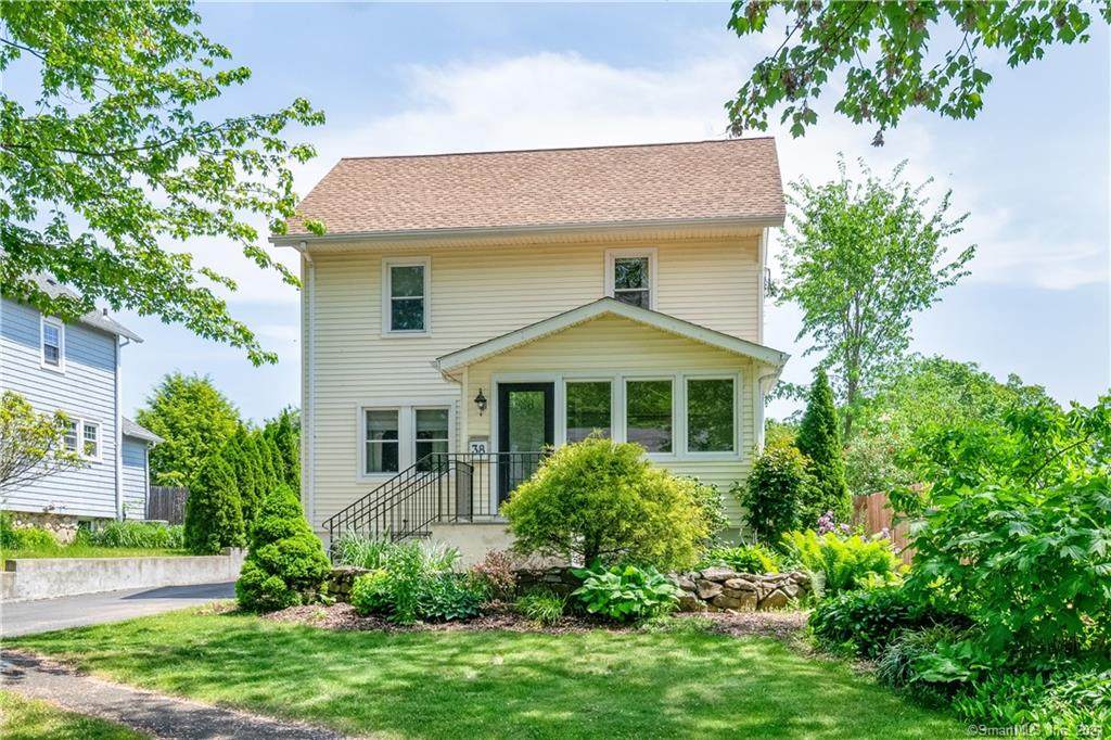 38 Ridgeway Street - Photo 1