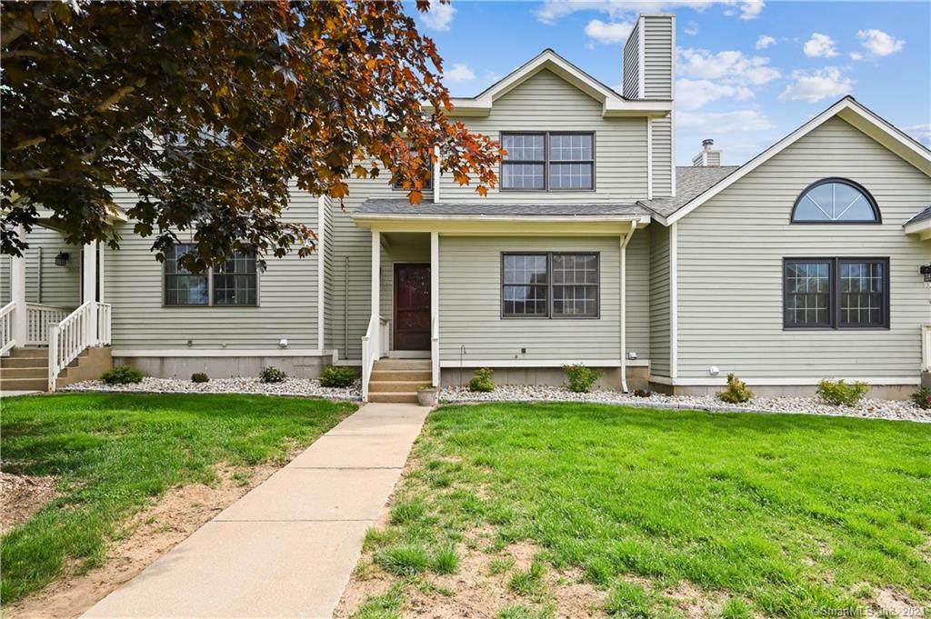 1004 Canterbury Lane - Photo 1