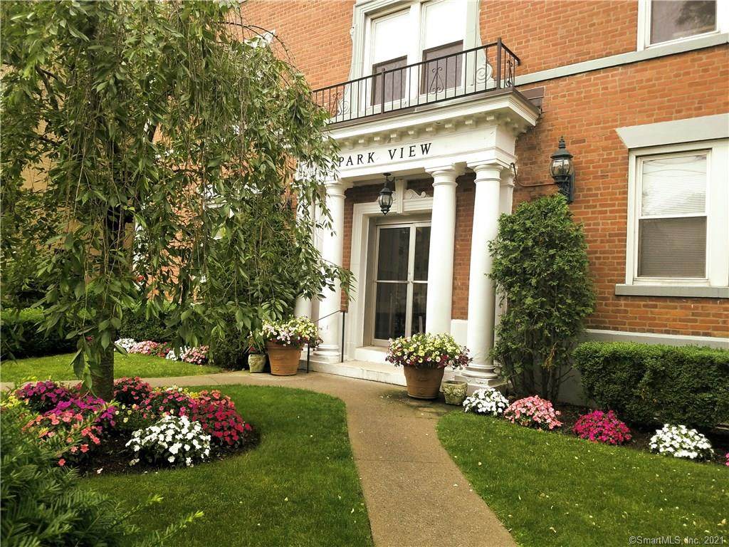 53 Prospect - Photo 1