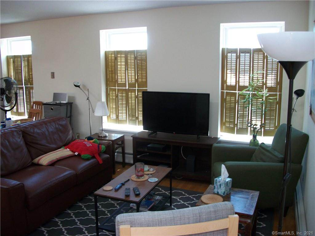 208 Wooster Street - Photo 1