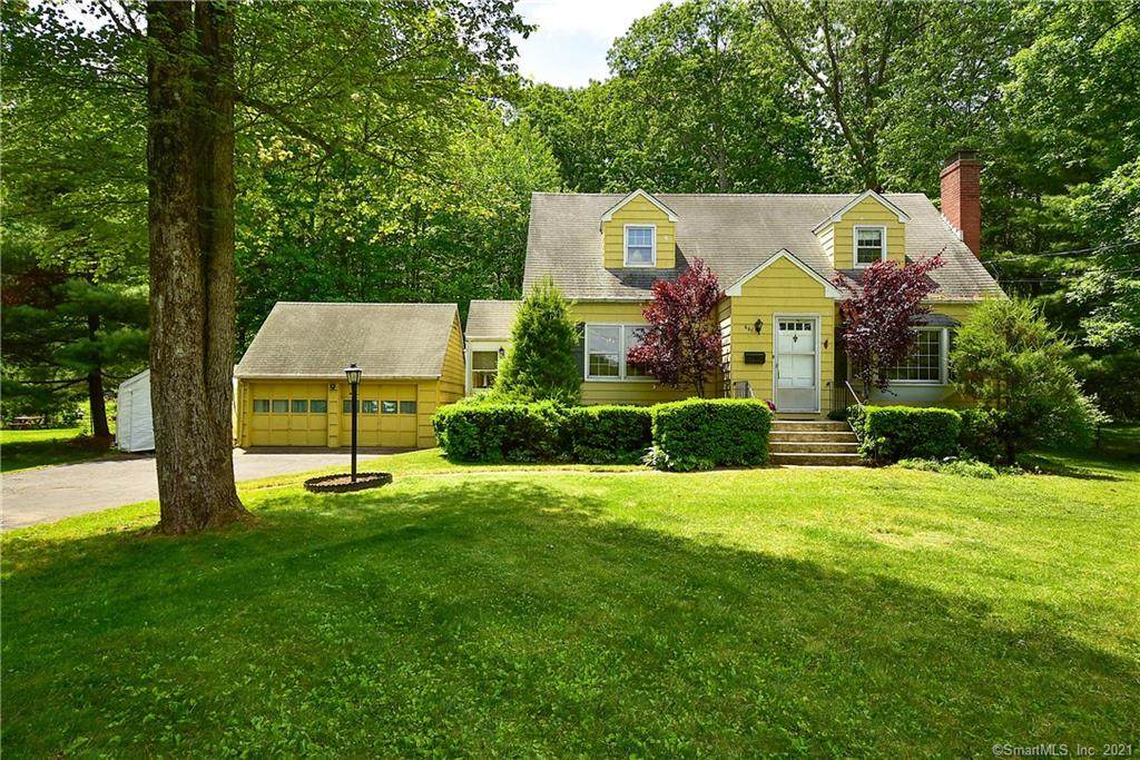661 Foster Street - Photo 1