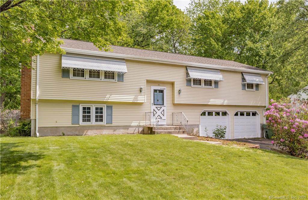 10 Mohawk Circle - Photo 1