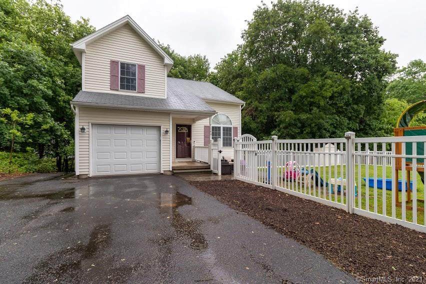 140 Meriden Avenue - Photo 1
