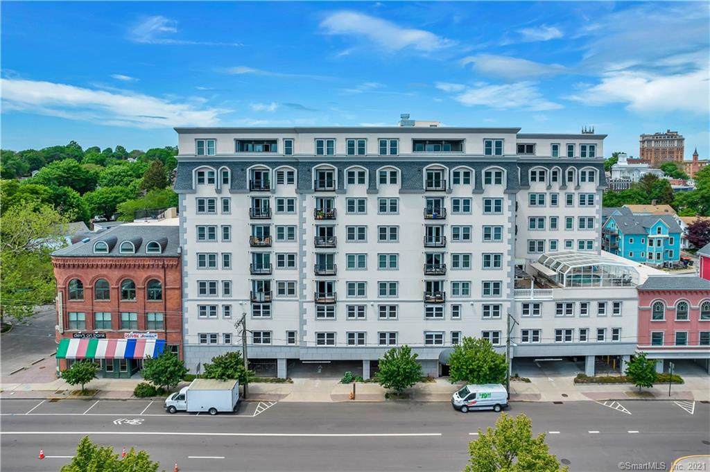 461 Bank Street - Photo 1