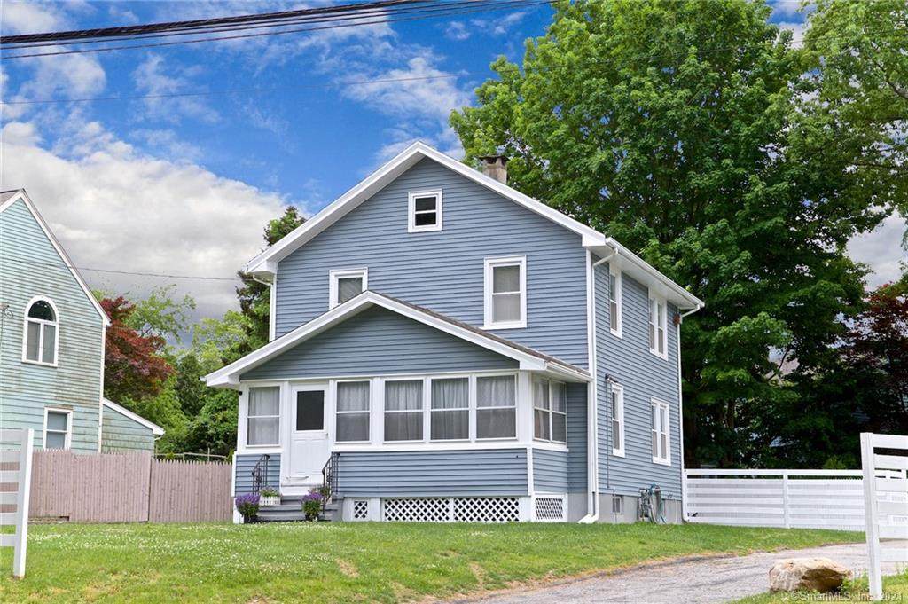 341 Strawberry Hill Avenue - Photo 1