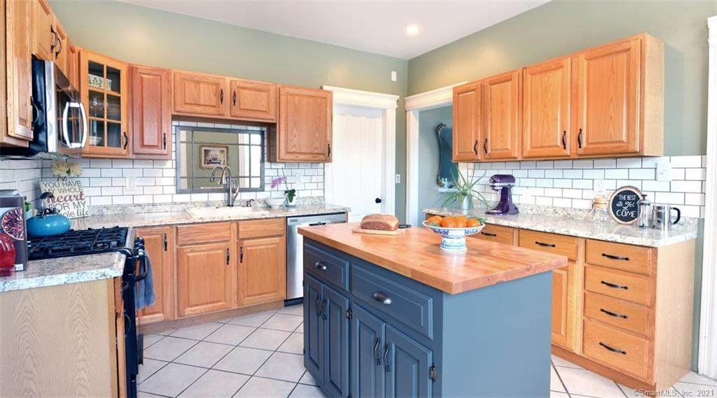 74 Garden St - Photo 1
