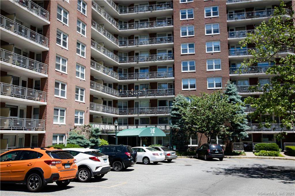 91 Strawberry Hill Avenue - Photo 1