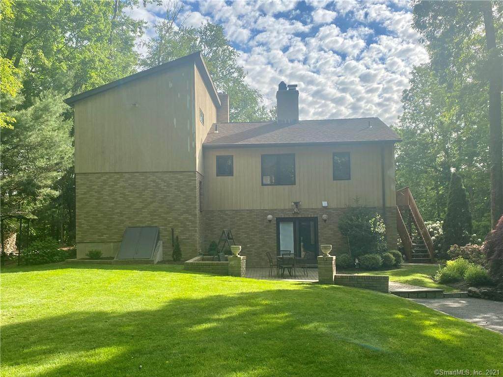 11 Ledgewood Drive - Photo 1