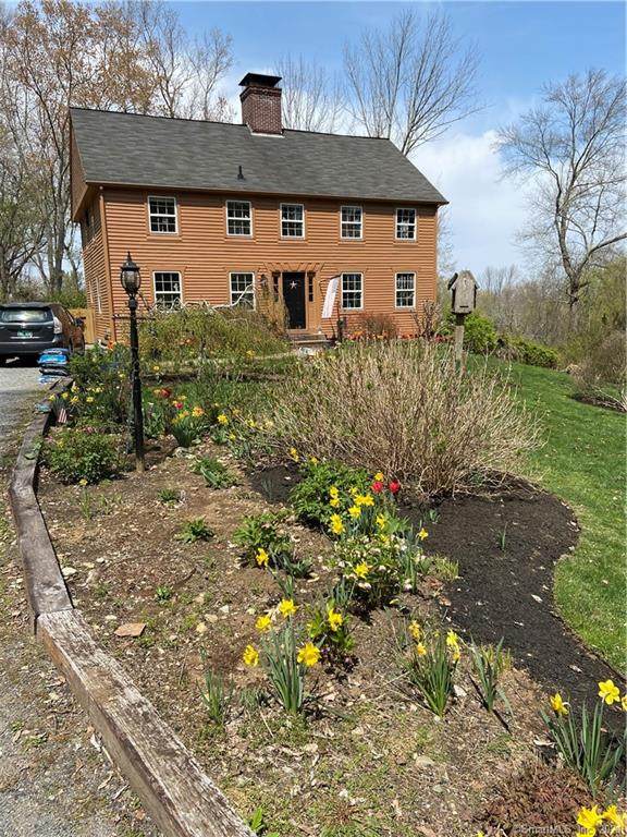 12 Maple Circle - Photo 1