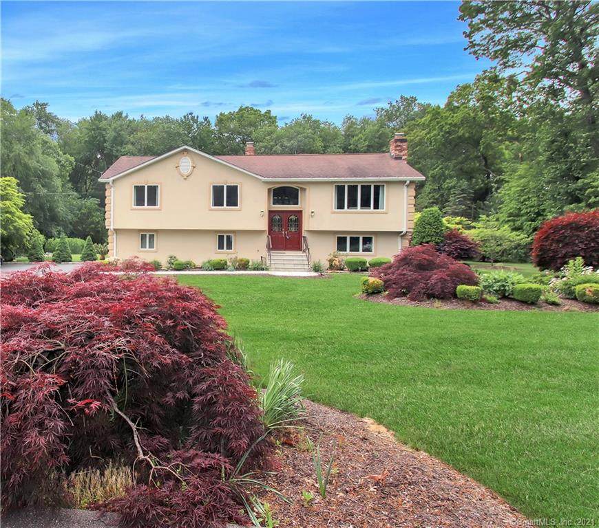 7 Cathy Drive - Photo 1