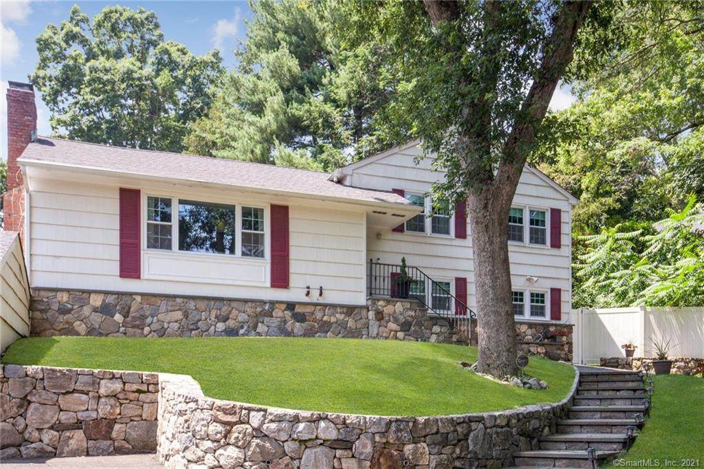 131 Compo Road - Photo 1