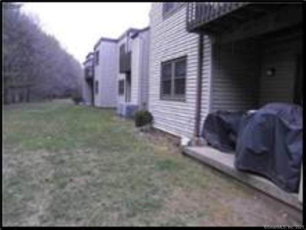 902 Twin Circle Drive - Photo 1