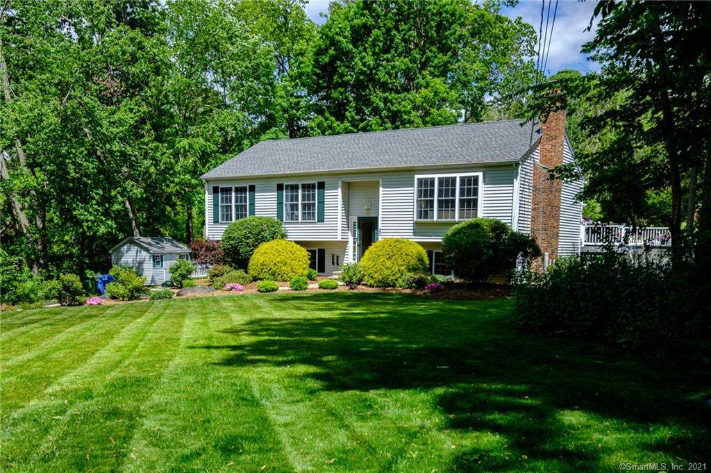 20 Sunset Drive - Photo 1