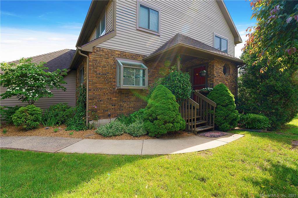27 Fox Run Court - Photo 1