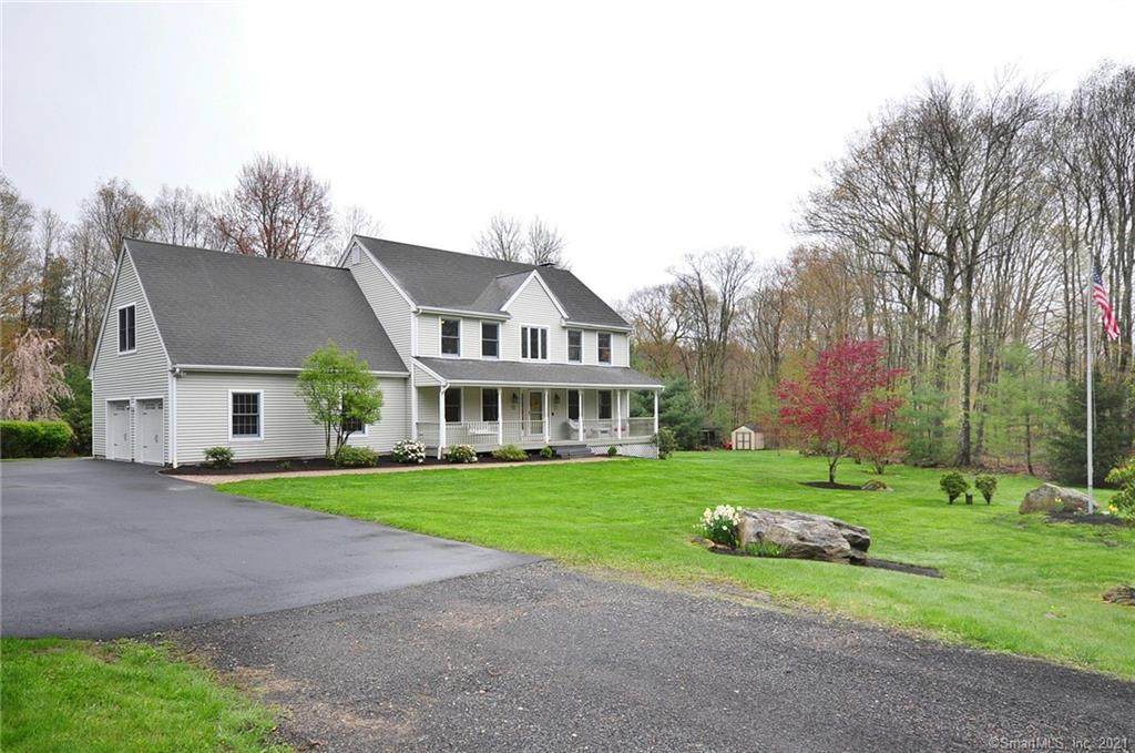 32 Knollwood Drive - Photo 1
