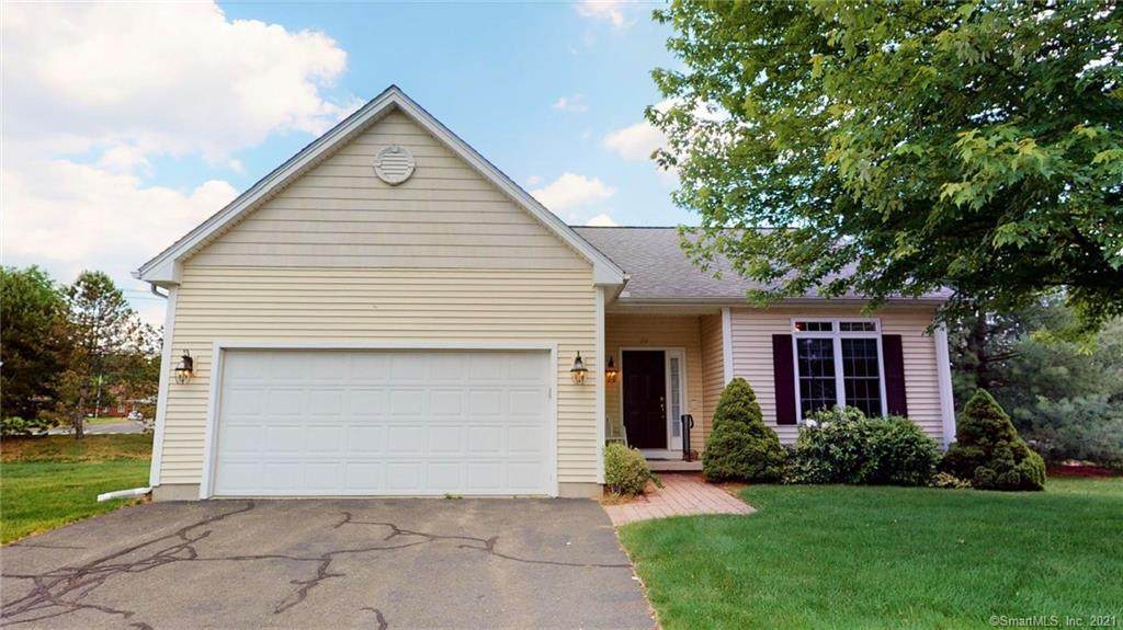 20 Quail Hollow - Photo 1