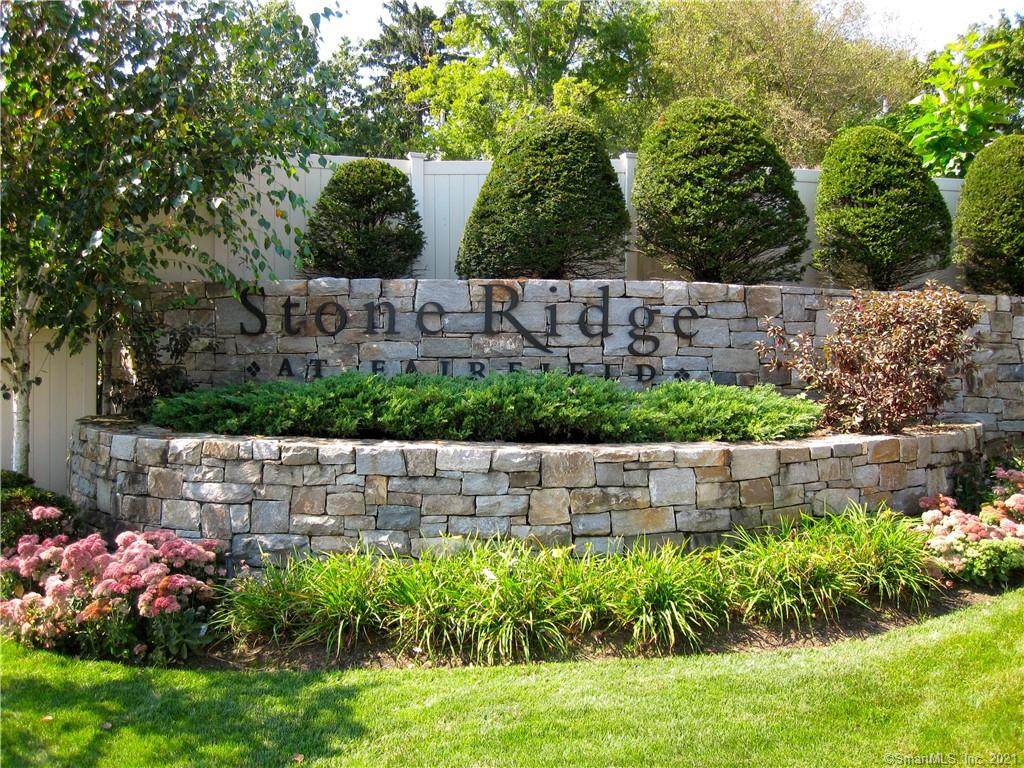 75 Stone Ridge Way - Photo 1