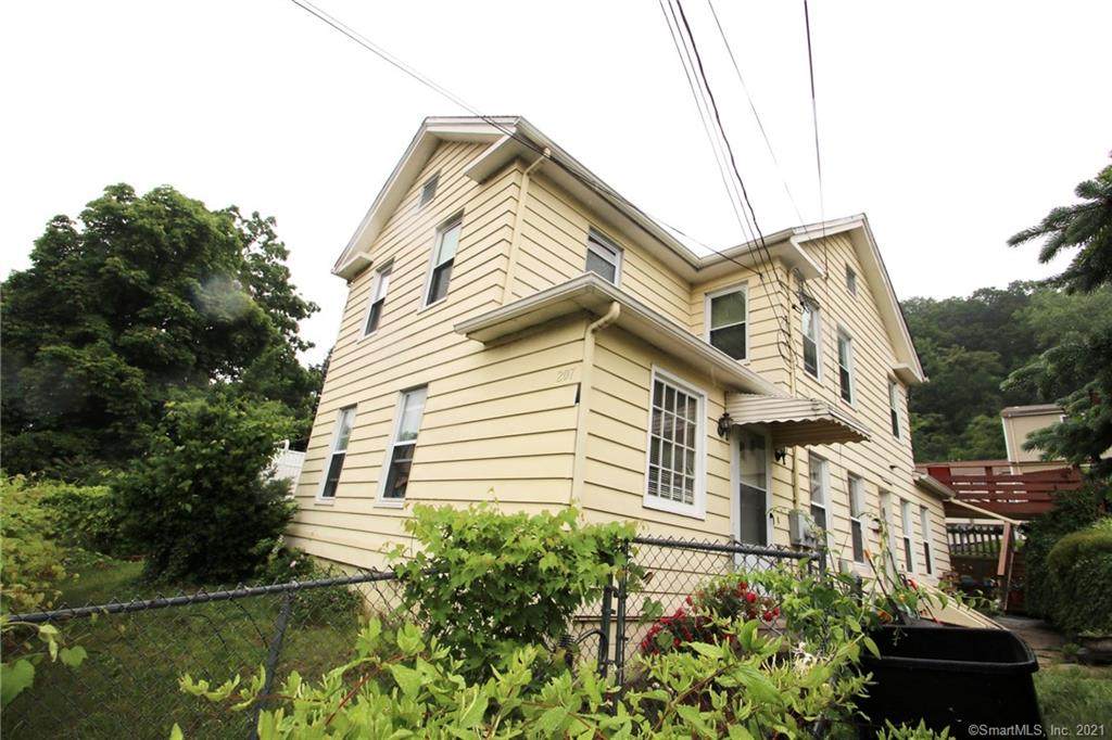 207 Derby Avenue - Photo 1