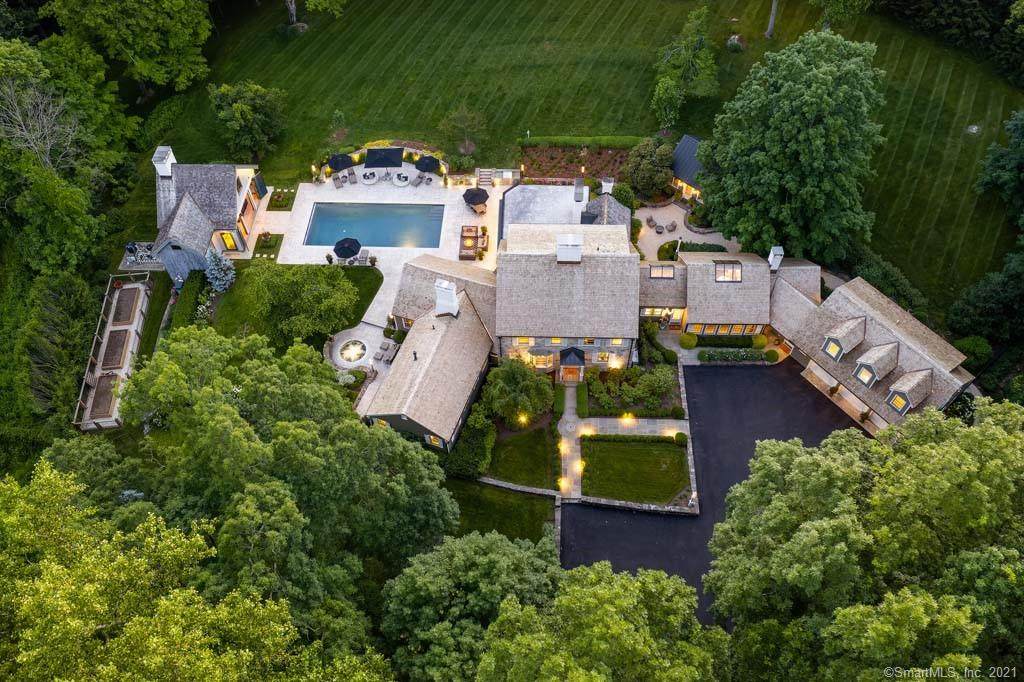 33 Chestnut Woods Road - Photo 1