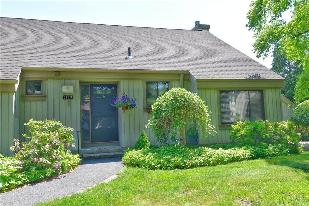 819 Heritage Village - Photo 1