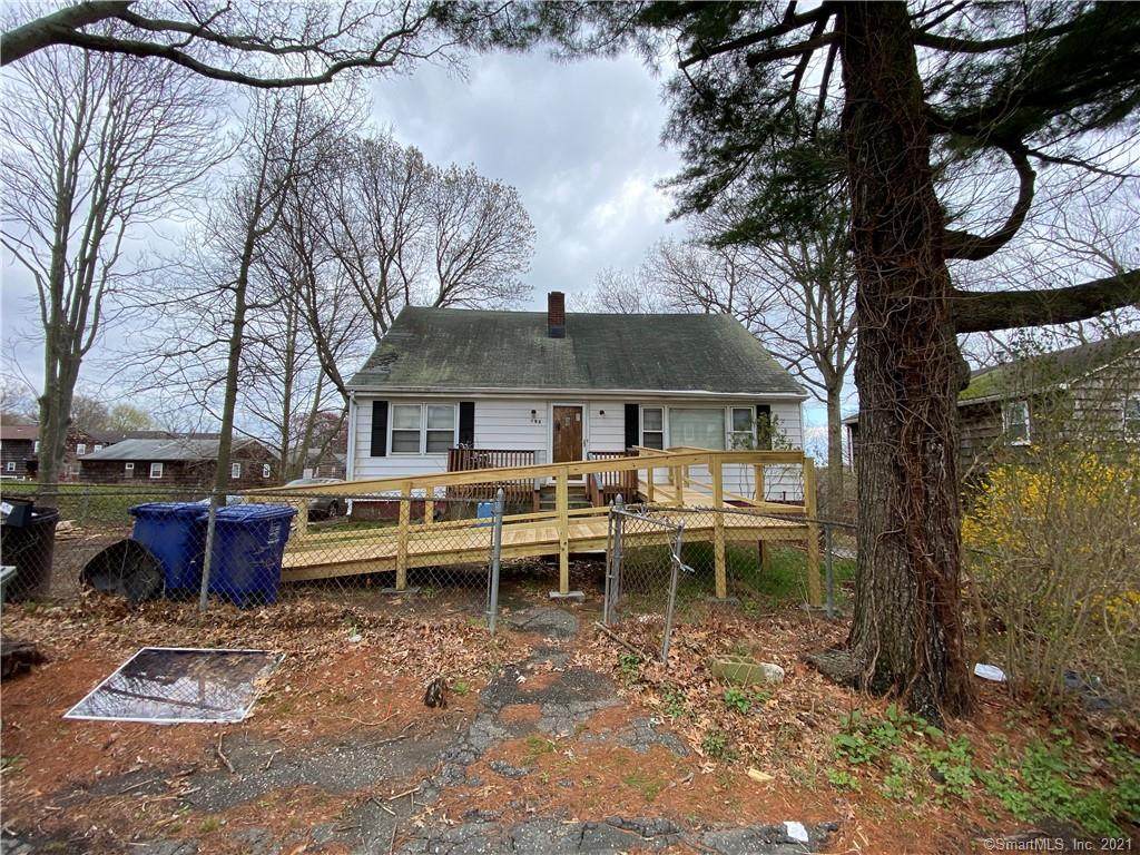 195 Earl Avenue - Photo 1
