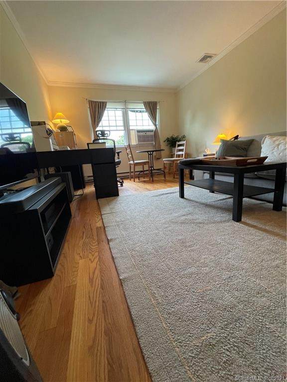 24 Morehouse Lane - Photo 1