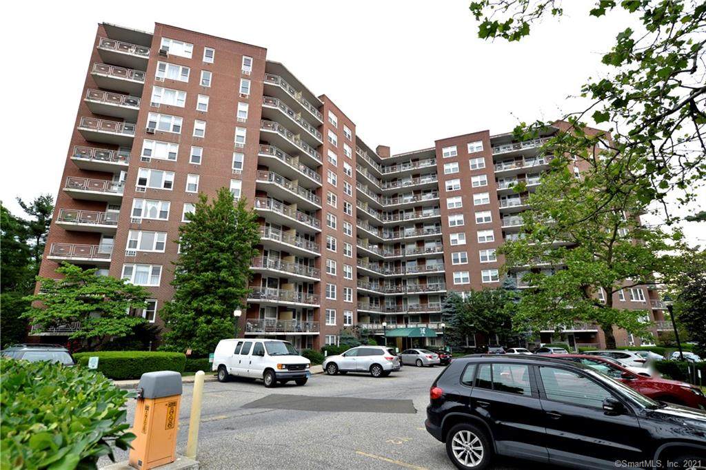 91 Strawberry Hill Avenue - Photo 1