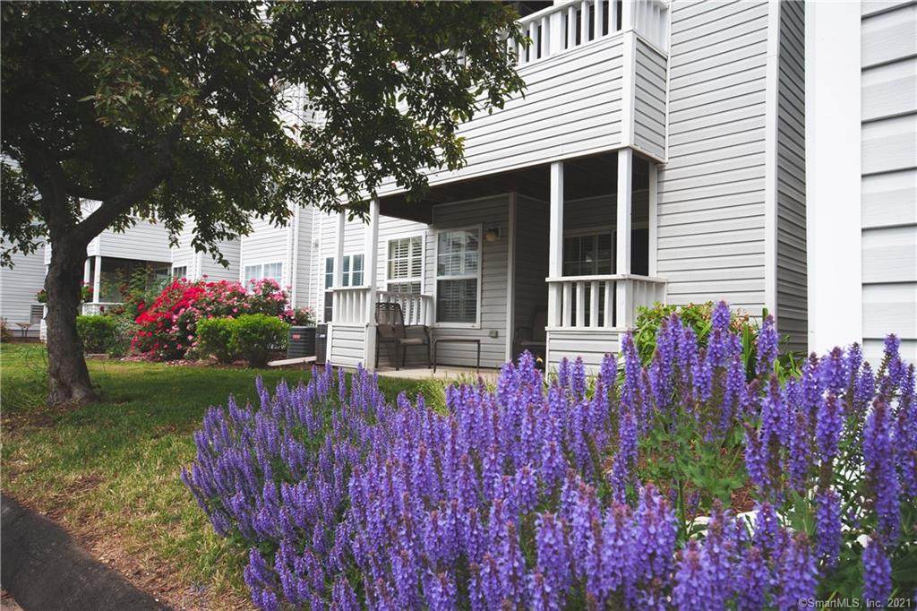 15 Forest Glen Circle - Photo 1