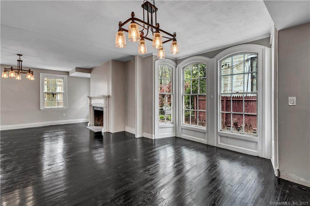 601 Chapel Street - Photo 1