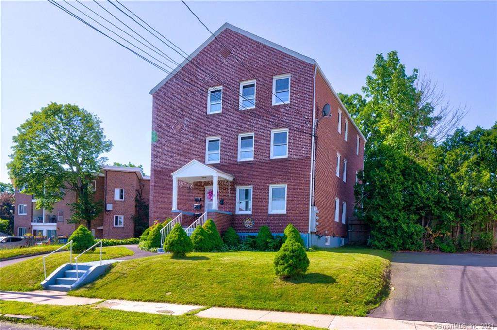 138 Biruta Street - Photo 1