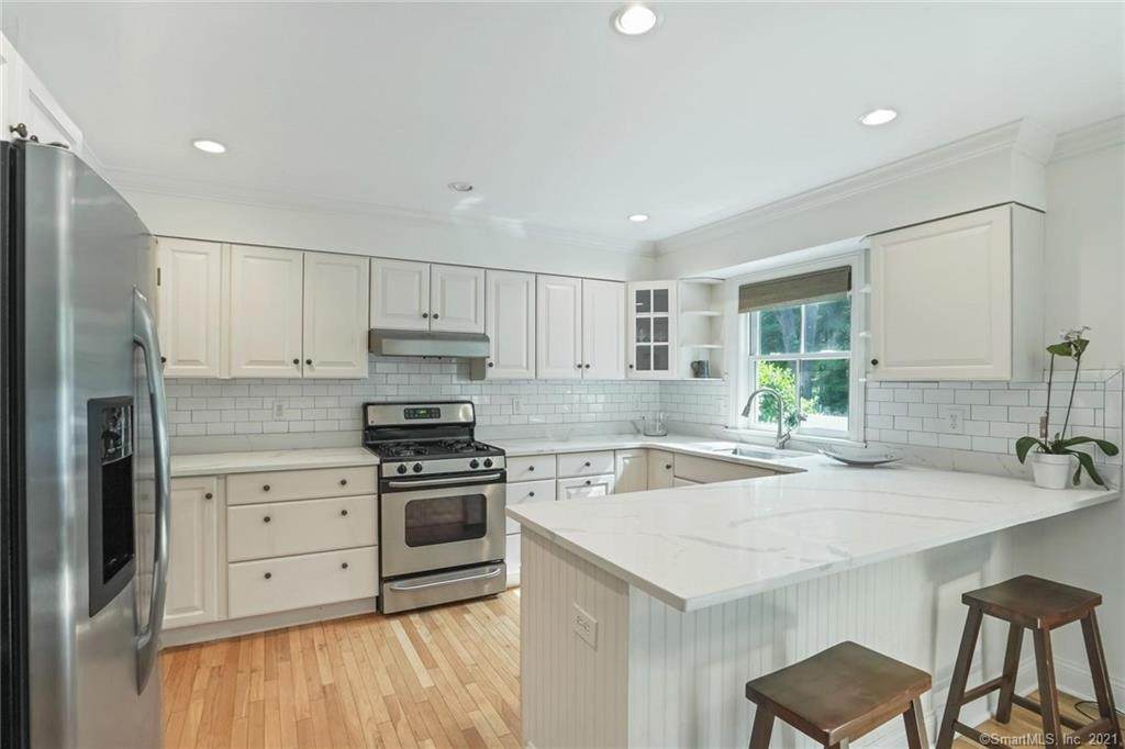 84 Weaver Street - Photo 1