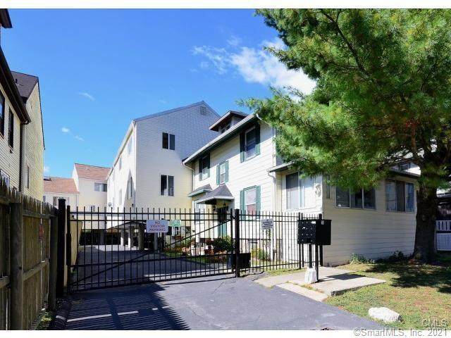 2 Washington Court - Photo 1
