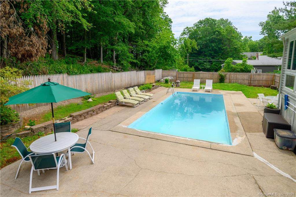 3 Oak Ridge Road - Photo 1