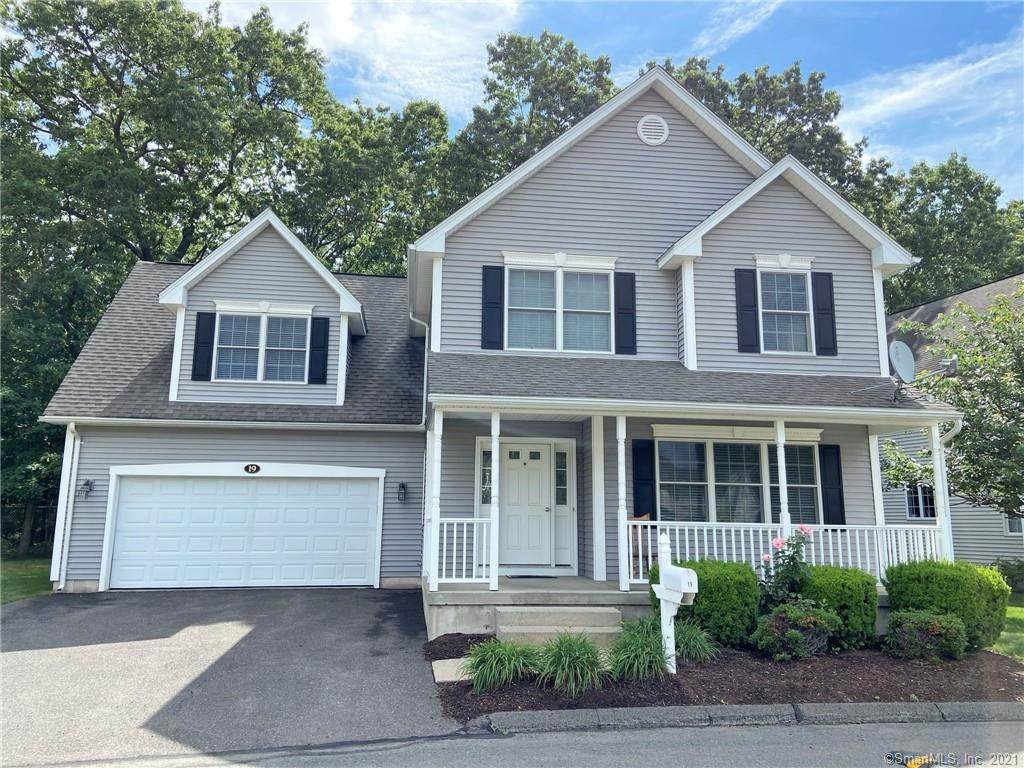 19 Village Lane - Photo 1