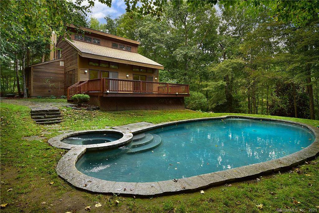 83 Charles Lane - Photo 1