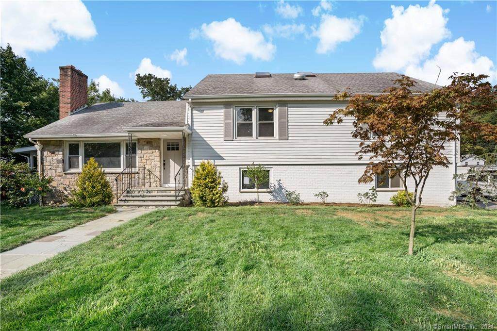 7 Bridle Path Road - Photo 1