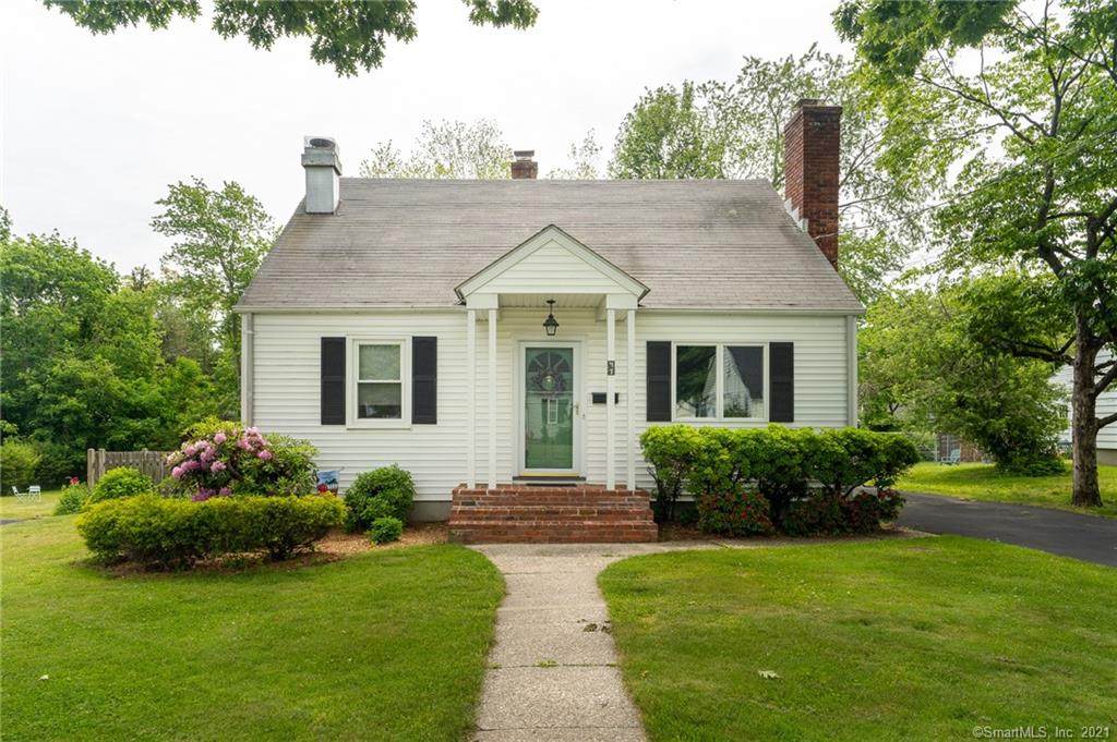 47 Quaker Lane - Photo 1