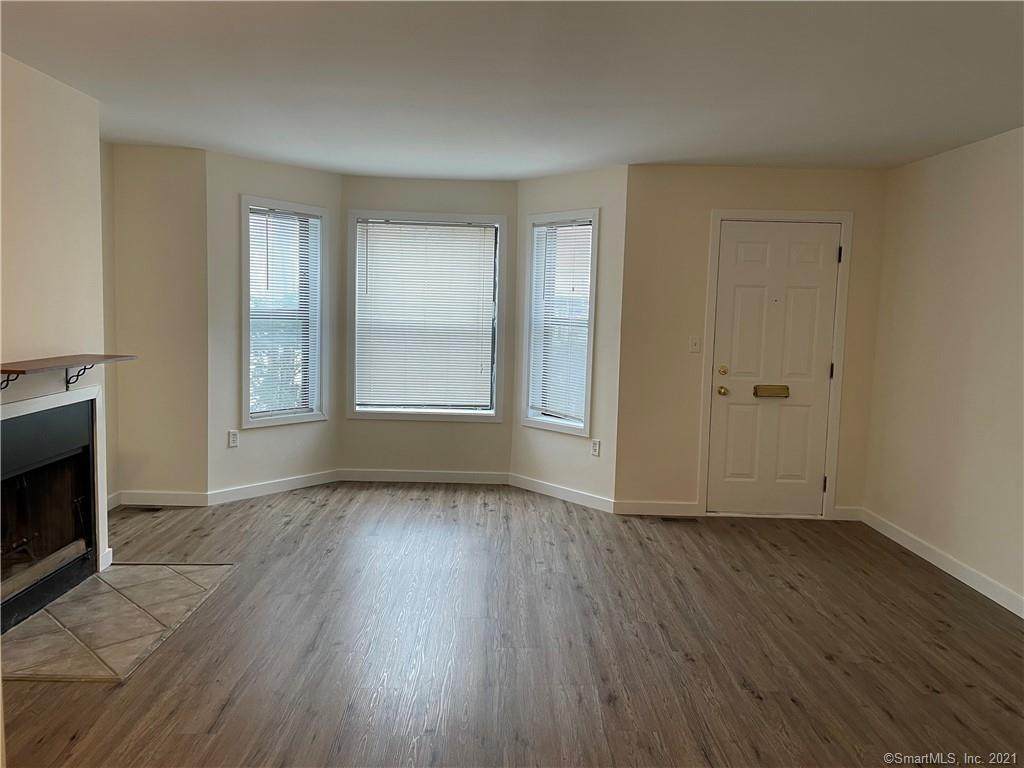 88 Howe Street - Photo 1
