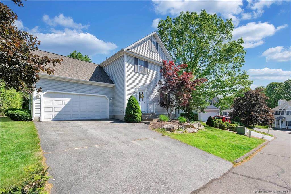 43 Highwood Circle - Photo 1