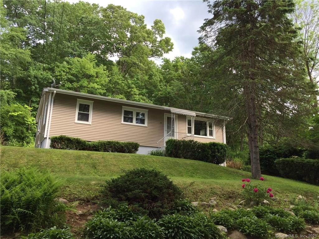 17 Cherokee Road - Photo 1